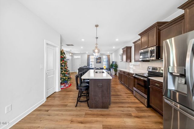 253 Buckhorn Branch Park, Clayton, NC 27520