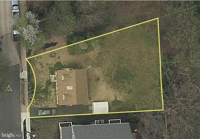1311 N UTAH ST, Arlington, VA 22201