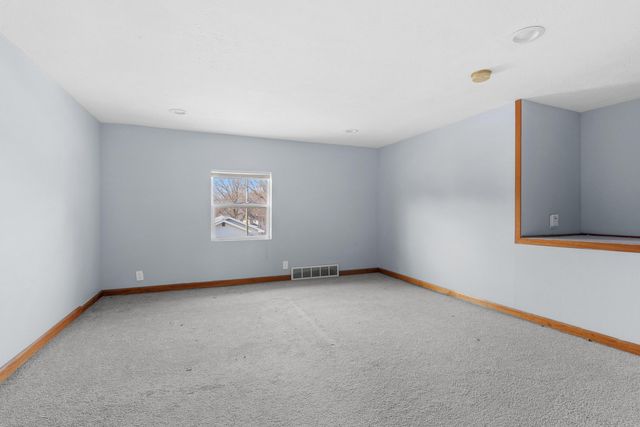 2120 E Main Street, Kalamazoo, MI 49048