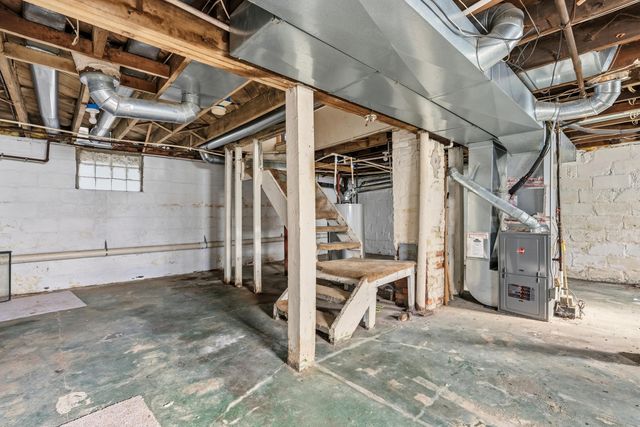 2120 E Main Street, Kalamazoo, MI 49048