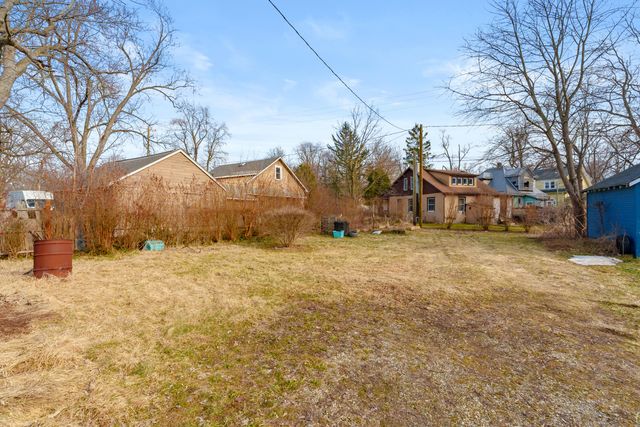 2120 E Main Street, Kalamazoo, MI 49048