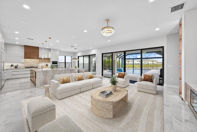 9892 Migration Point, Palm Beach Gardens, FL 33412