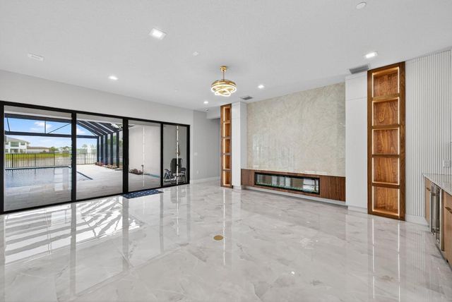 9892 Migration Point, Palm Beach Gardens, FL 33412