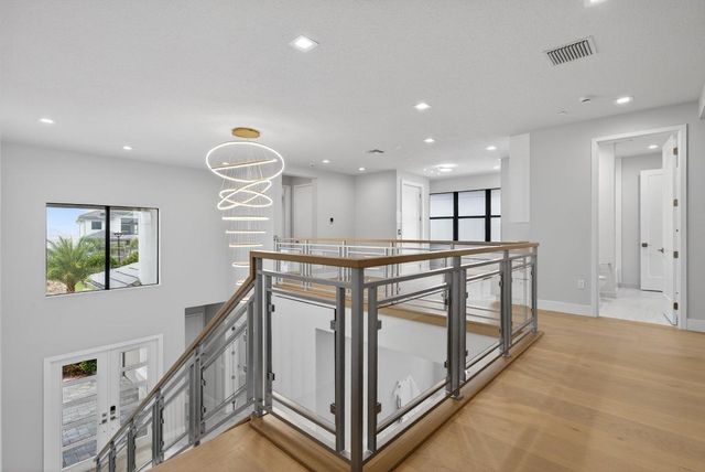 9892 Migration Point, Palm Beach Gardens, FL 33412