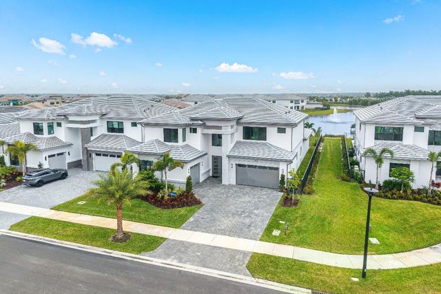 9892 Migration Point, Palm Beach Gardens, FL 33412