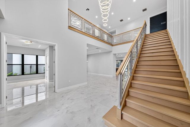 9892 Migration Point, Palm Beach Gardens, FL 33412