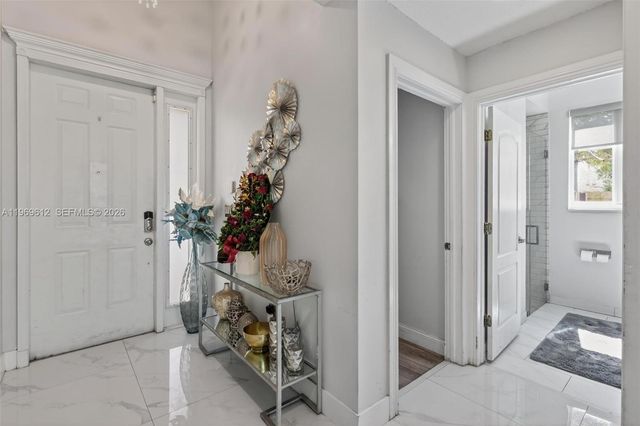 426 NE 20th Ave, Homestead, FL 33033