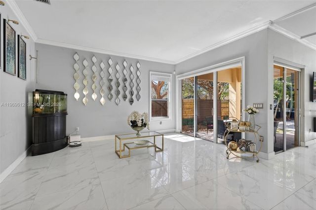 426 NE 20th Ave, Homestead, FL 33033