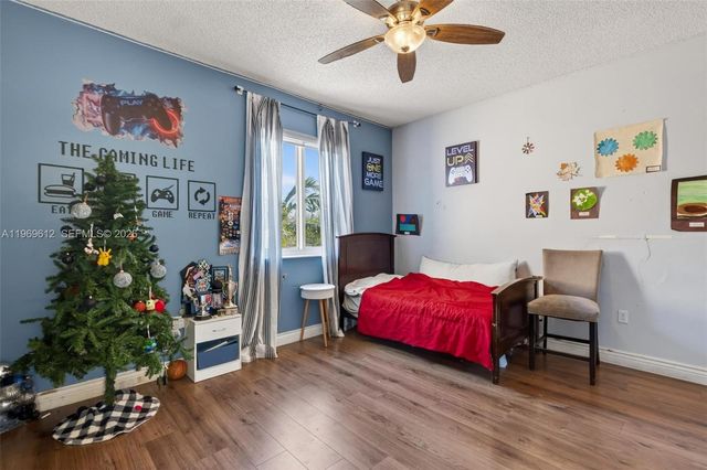 426 NE 20th Ave, Homestead, FL 33033