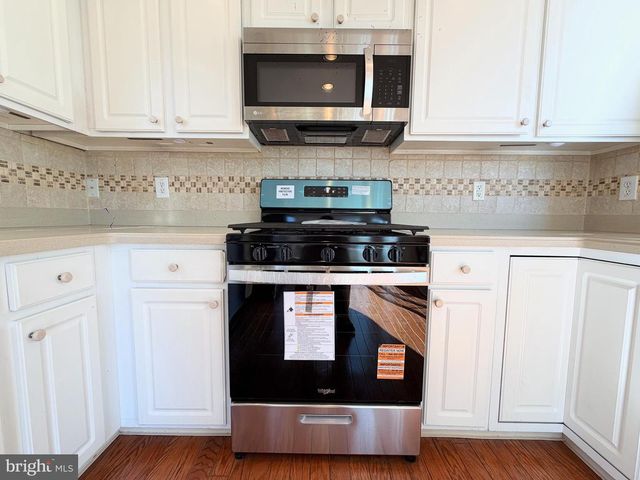 313 FOUNTAYNE LN, Trenton, NJ 08648