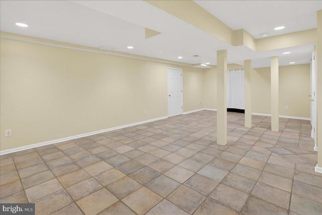 313 FOUNTAYNE LN, Trenton, NJ 08648