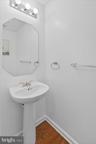 313 FOUNTAYNE LN, Trenton, NJ 08648