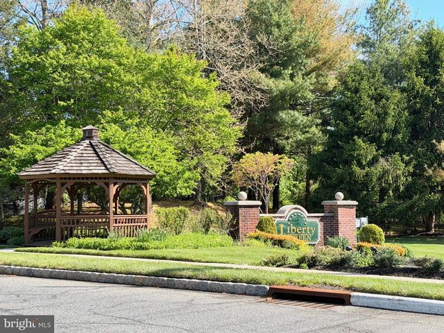 313 FOUNTAYNE LN, Trenton, NJ 08648