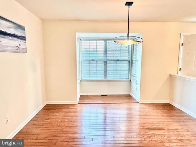 313 FOUNTAYNE LN, Trenton, NJ 08648