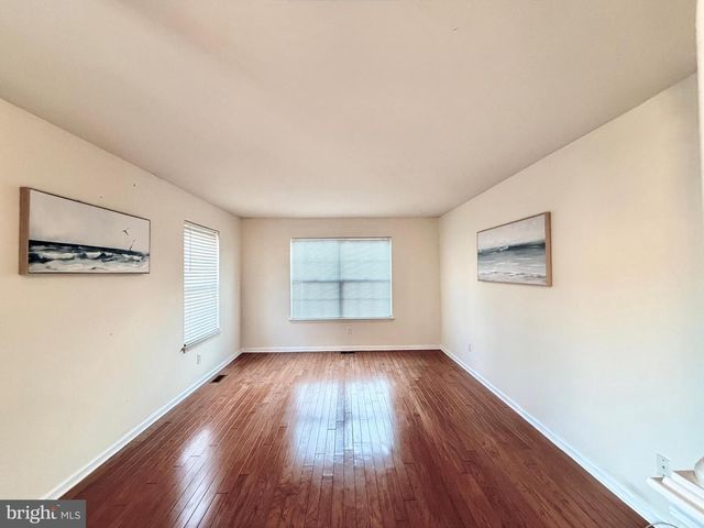313 FOUNTAYNE LN, Trenton, NJ 08648