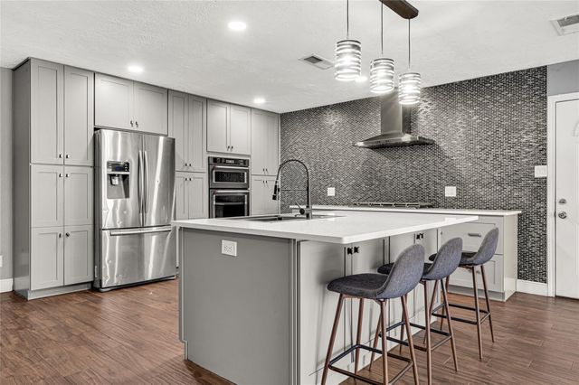 4170 Amir Street, Houston, TX 77072