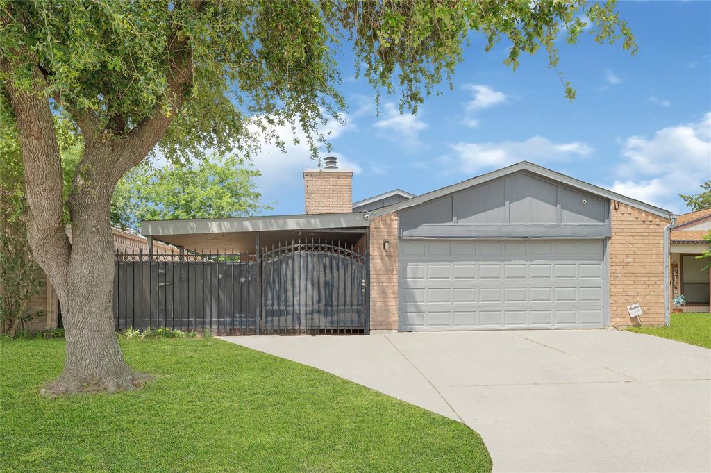 4170 Amir Street, Houston, TX 77072