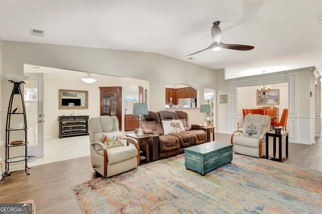 395 Sylvan Loop, Fayetteville, GA 30214
