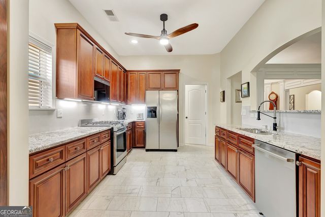 395 Sylvan Loop, Fayetteville, GA 30214
