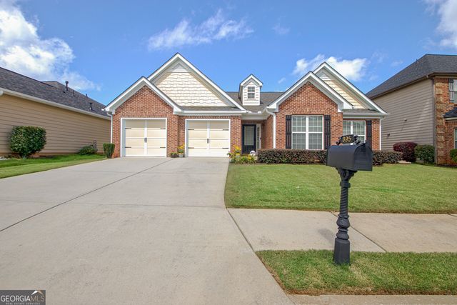 395 Sylvan Loop, Fayetteville, GA 30214