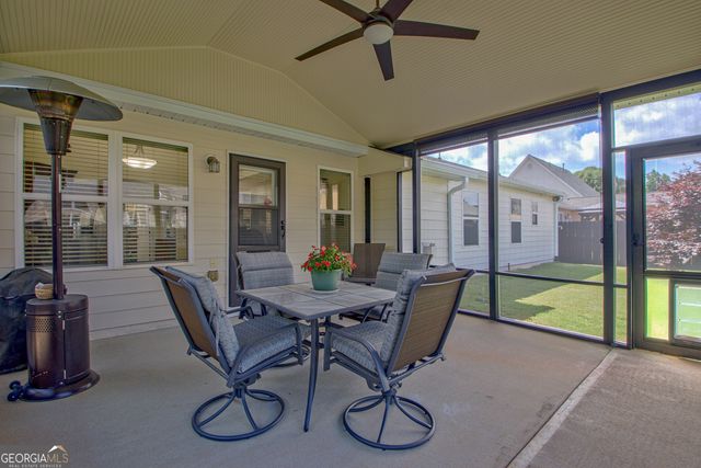 395 Sylvan Loop, Fayetteville, GA 30214