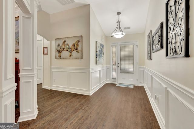 395 Sylvan Loop, Fayetteville, GA 30214