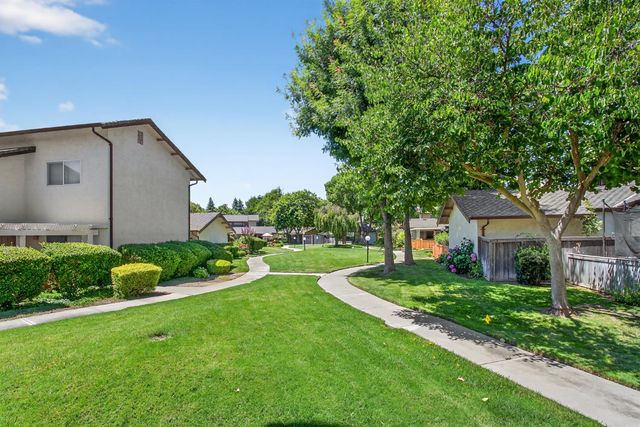 788 E Milgeo Ave, Ripon, CA 95366