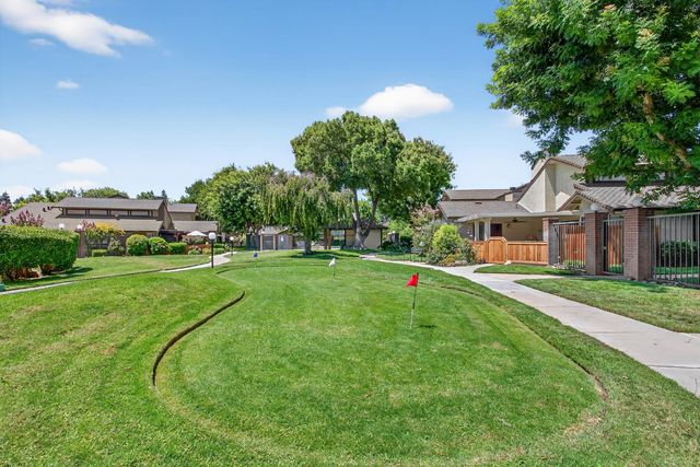 788 E Milgeo Ave, Ripon, CA 95366