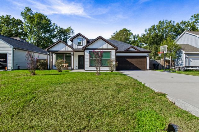 404 Candlelight Lane, Livingston, TX 77351