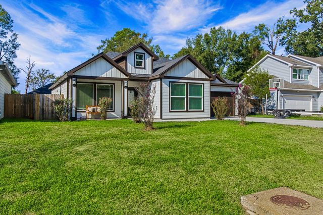 404 Candlelight Lane, Livingston, TX 77351
