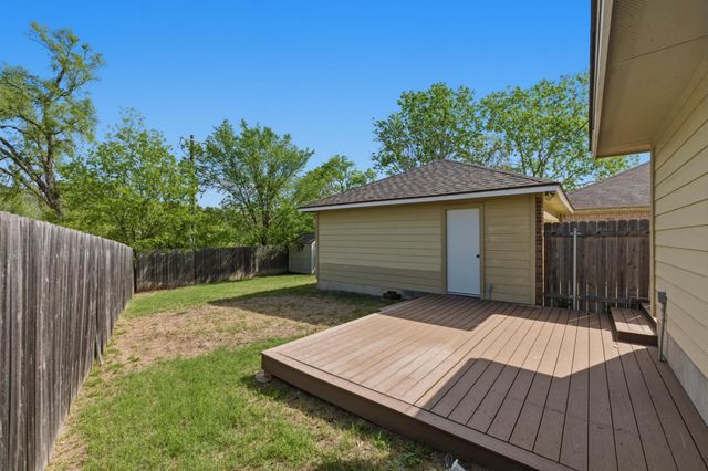 6516 Bay City BND, Austin, TX 78725