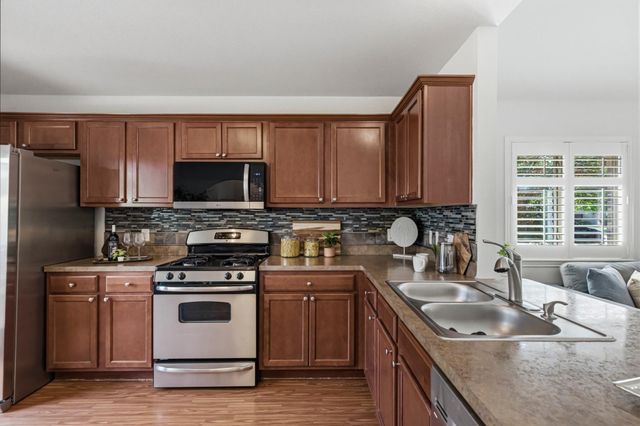 6516 Bay City BND, Austin, TX 78725