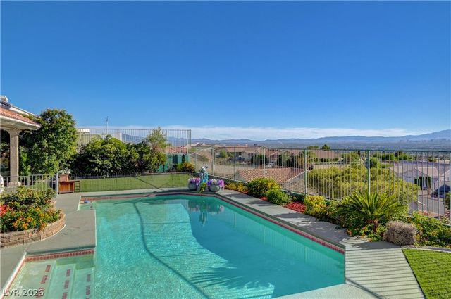 1941 Napoleon Drive, Las Vegas, NV 89156