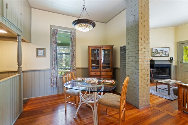 3 Prospect Avenue, Eureka Springs, AR 72632