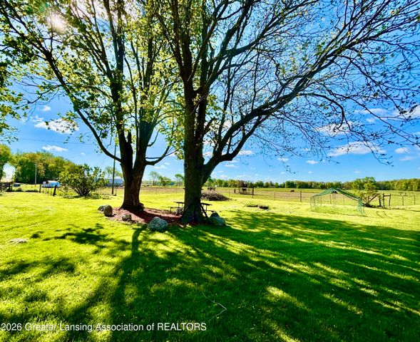 3357 Thornton Highway, Charlotte, MI 48813