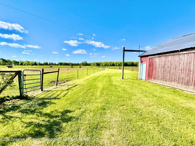 3357 Thornton Highway, Charlotte, MI 48813