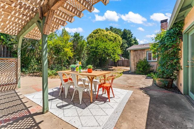 227 Baker St, Benicia, CA 94510