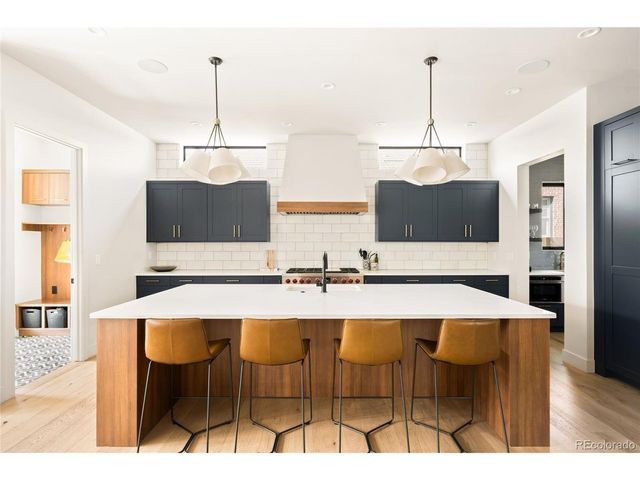 1055 S Josephine St, Denver, CO 80209