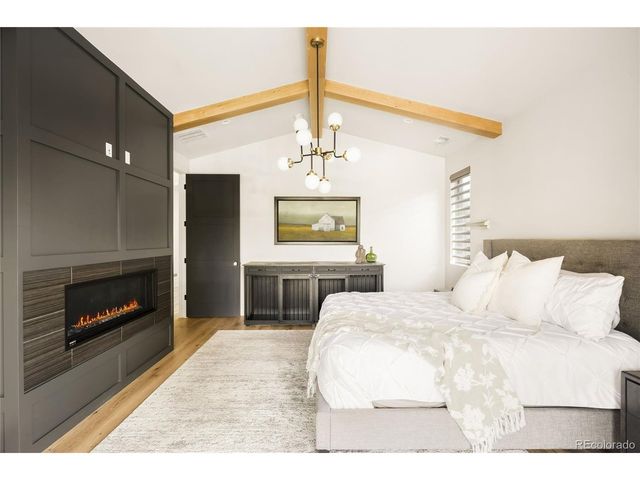1055 S Josephine St, Denver, CO 80209