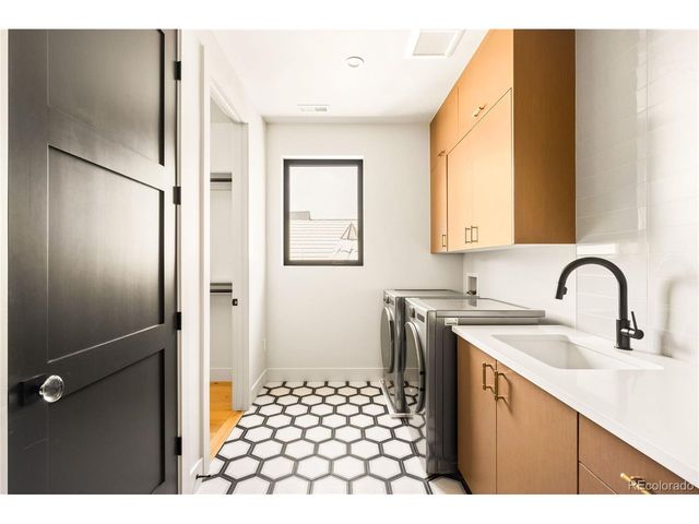 1055 S Josephine St, Denver, CO 80209