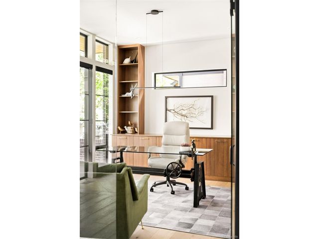 1055 S Josephine St, Denver, CO 80209