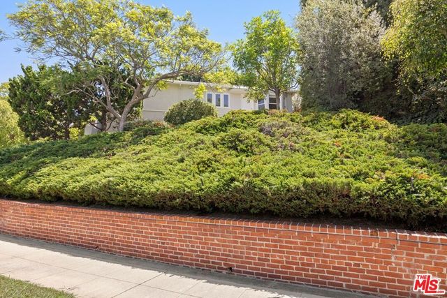 1706 Comstock Avenue, Los Angeles, CA 90024