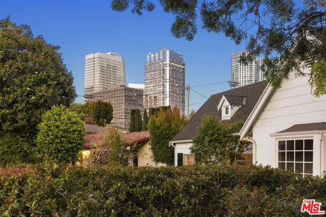 1706 Comstock Avenue, Los Angeles, CA 90024