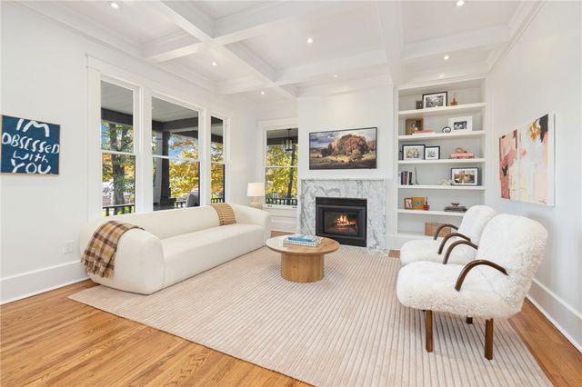 1101 N Woolsey Avenue, Fayetteville, AR 72703