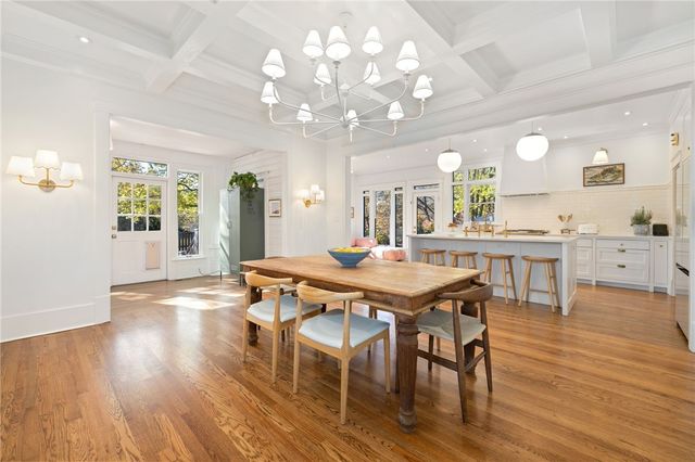 1101 N Woolsey Avenue, Fayetteville, AR 72703