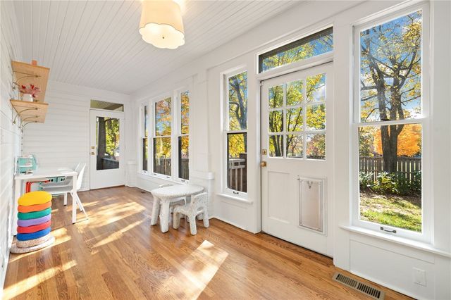 1101 N Woolsey Avenue, Fayetteville, AR 72703