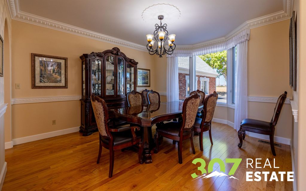 1010 Lane 11, Powell, WY 82435 photo 10