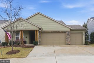 109 SONG SPARROW DR, Lake Frederick, VA 22630