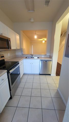 4316 NW 48TH 106, Gainesville, FL 32606