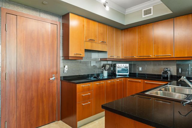 3101 S Ocean Drive 3105, Hollywood, FL 33019